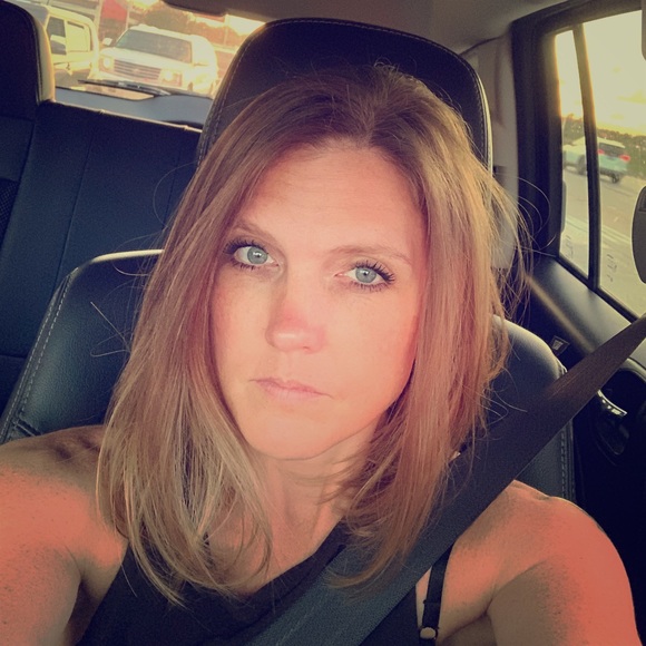 Meet your Posher, Roxanne - Picture 1 of 1